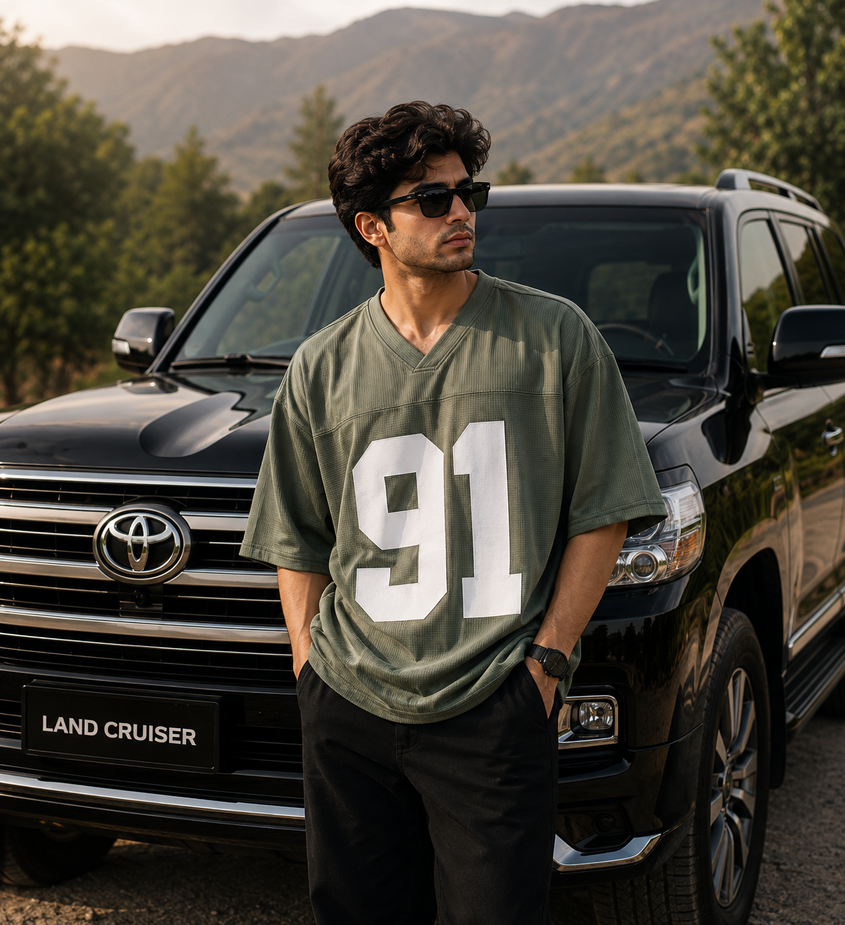 Men's Oversized 91 Graphic V-Neck Jersey T-Shirt