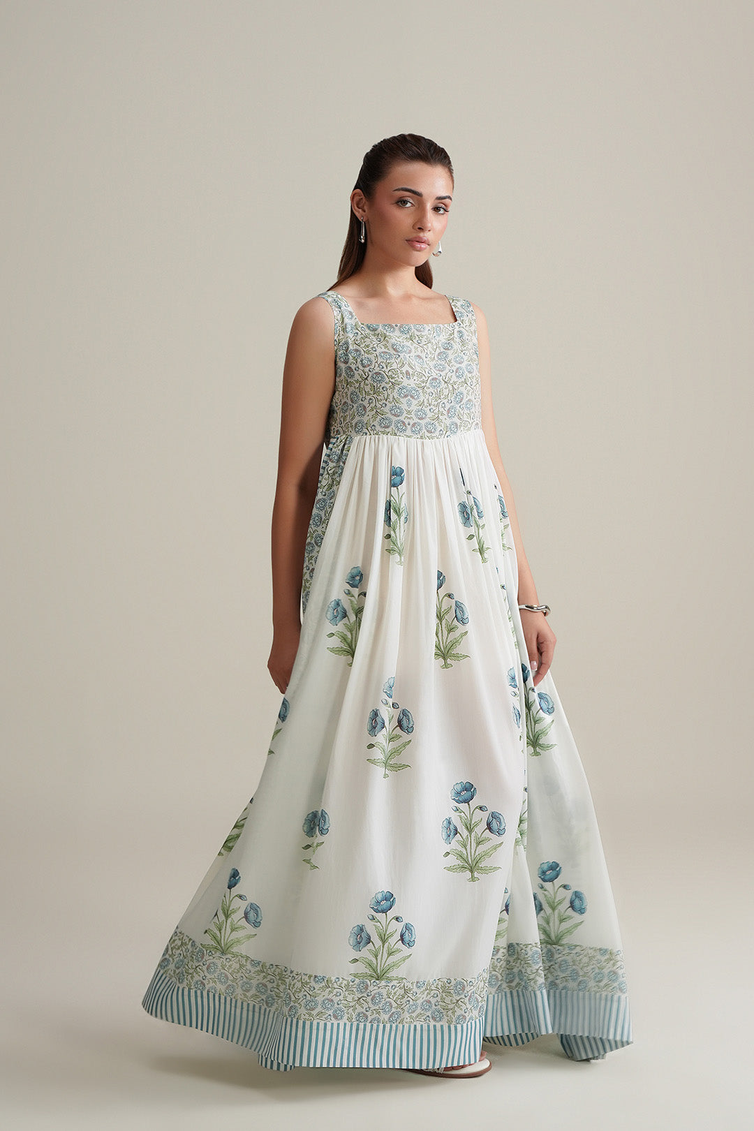 Zela Dress (Sleeveless)